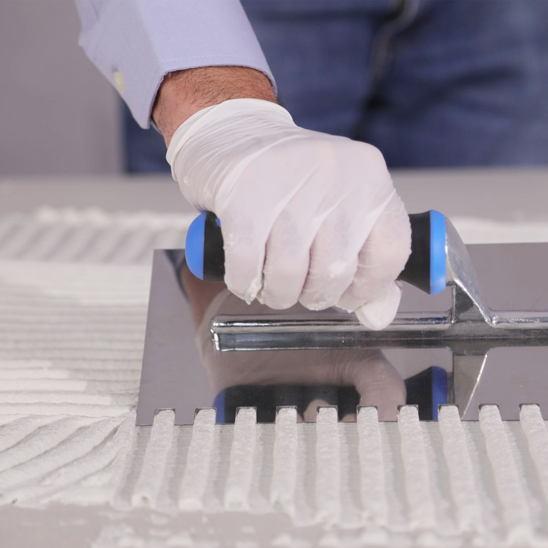 GECOLoficial's tweet photo. Los adhesivos gel G100 presentan una excelente adherencia sobre una multitud de soportes como cemento o madera. 👉 Recomendamos siempre una elección correcta de la llana en función del tipo de cerámica.

https://t.co/iqlE5IO5gB 

#adhesivosgel #adhesivos #porcelanico https://t.co/hfzL2iZlOz