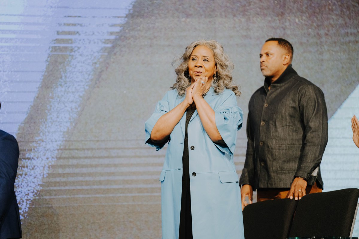 FirstLadyJakes's tweet photo. I could only stand in agreement as God’s transparent message of sweeping us out of our dirt and moving us to new levels was magnificently delivered on Sunday. Believe this wholeheartedly! 🙌🏽
Watch #KeepSweeping by @BishopJakes at https://t.co/b1NN4Kbx5q
#TPHOnline https://t.co/B2tpN4ryV0