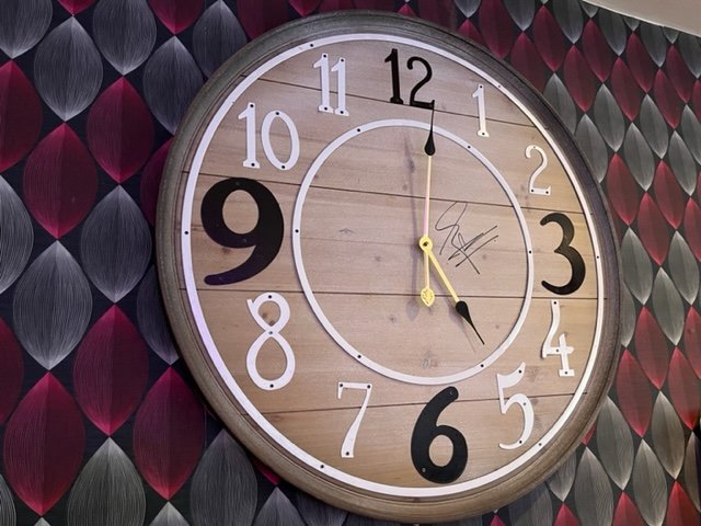TheRoyalSpice2's tweet photo. You know what time it is?... OFFER TIME!!!!!!!
Buy one main dish, get one free!
T&amp;Cs. Offer available on main dish only (Eat in / Takeout); Excludes fish dishes; Valid during APRIL (Mon - Thurs); Like/share. Excludes Bank Holidays https://t.co/kltK9SScbQ
