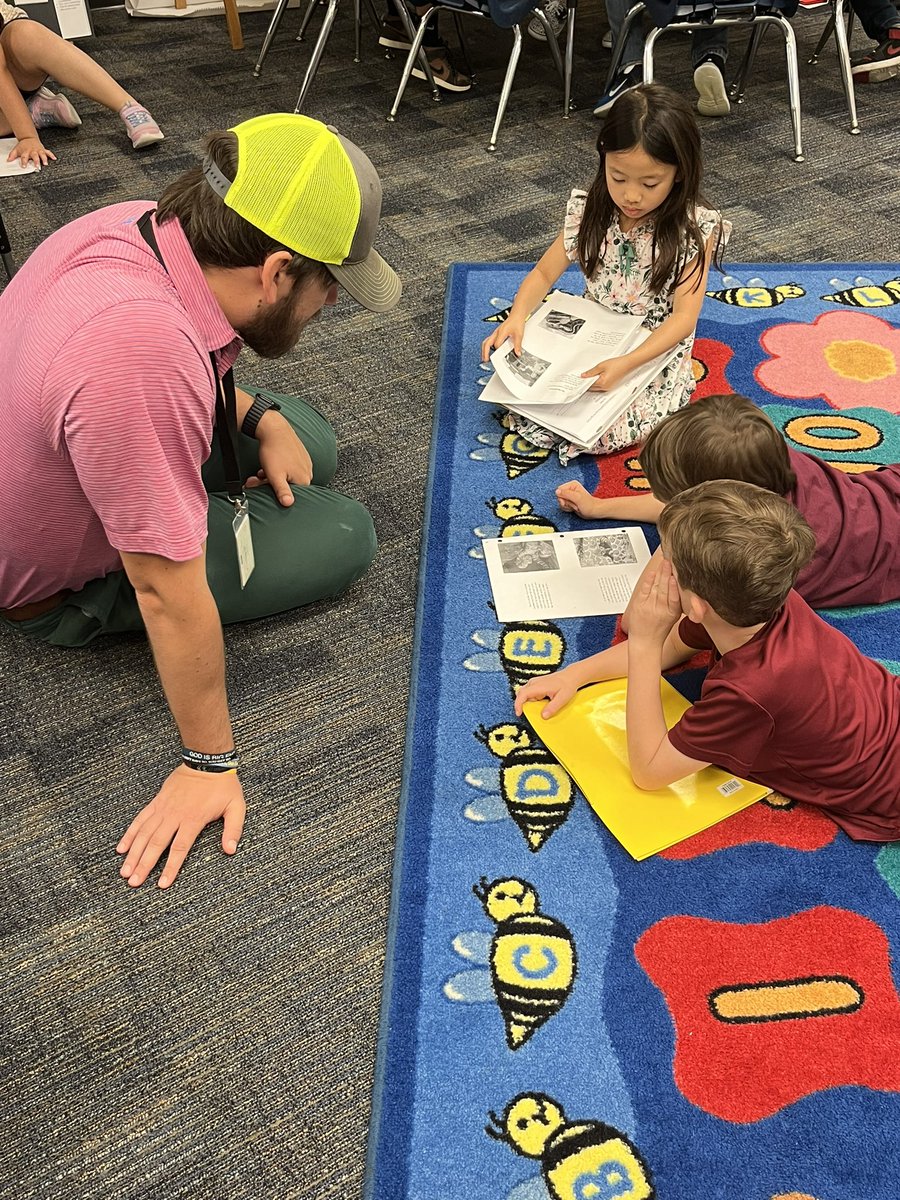 Watch D.O.G.S. In the house today! We love having our Dads on campus! Thank you Mr. Gaska! @TheissKISD @KleinISD