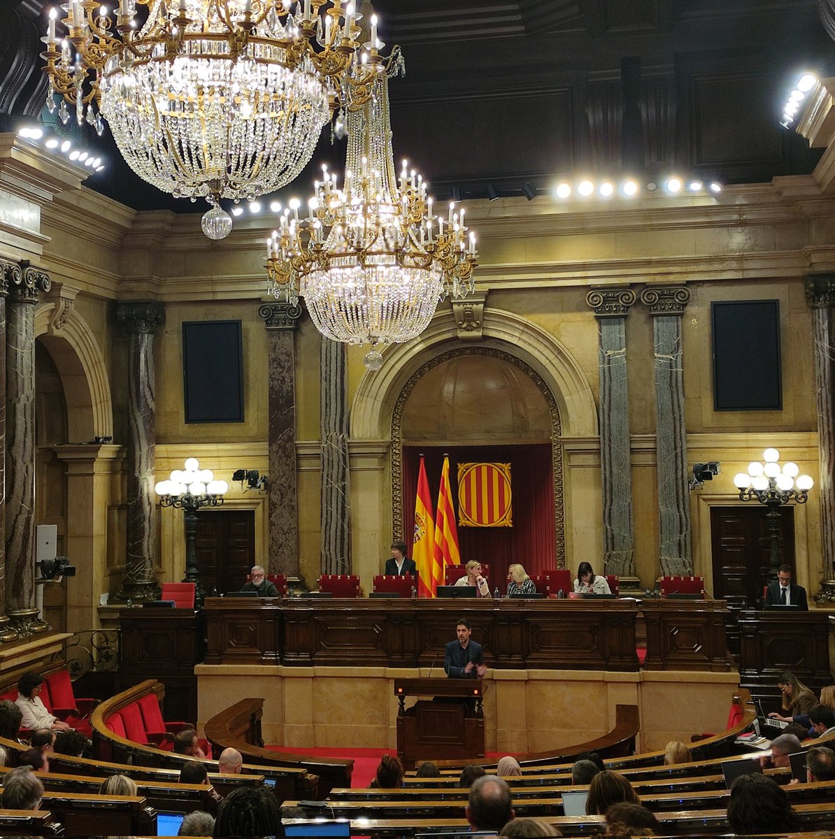 PiratesReus's tweet photo. Avui hem vingut al @parlamentcat a parlar del Camp i de Reus.
🏥 La candidatura d' @encomupodemreus ha inclòs una petició per a que s'estudiï transformar el consultori del barri Gaudí en un CAP que doni un servei estable a aquesta zona de la ciutat
#SumarPerTransformarReus https://t.co/5ywtBxIfHB