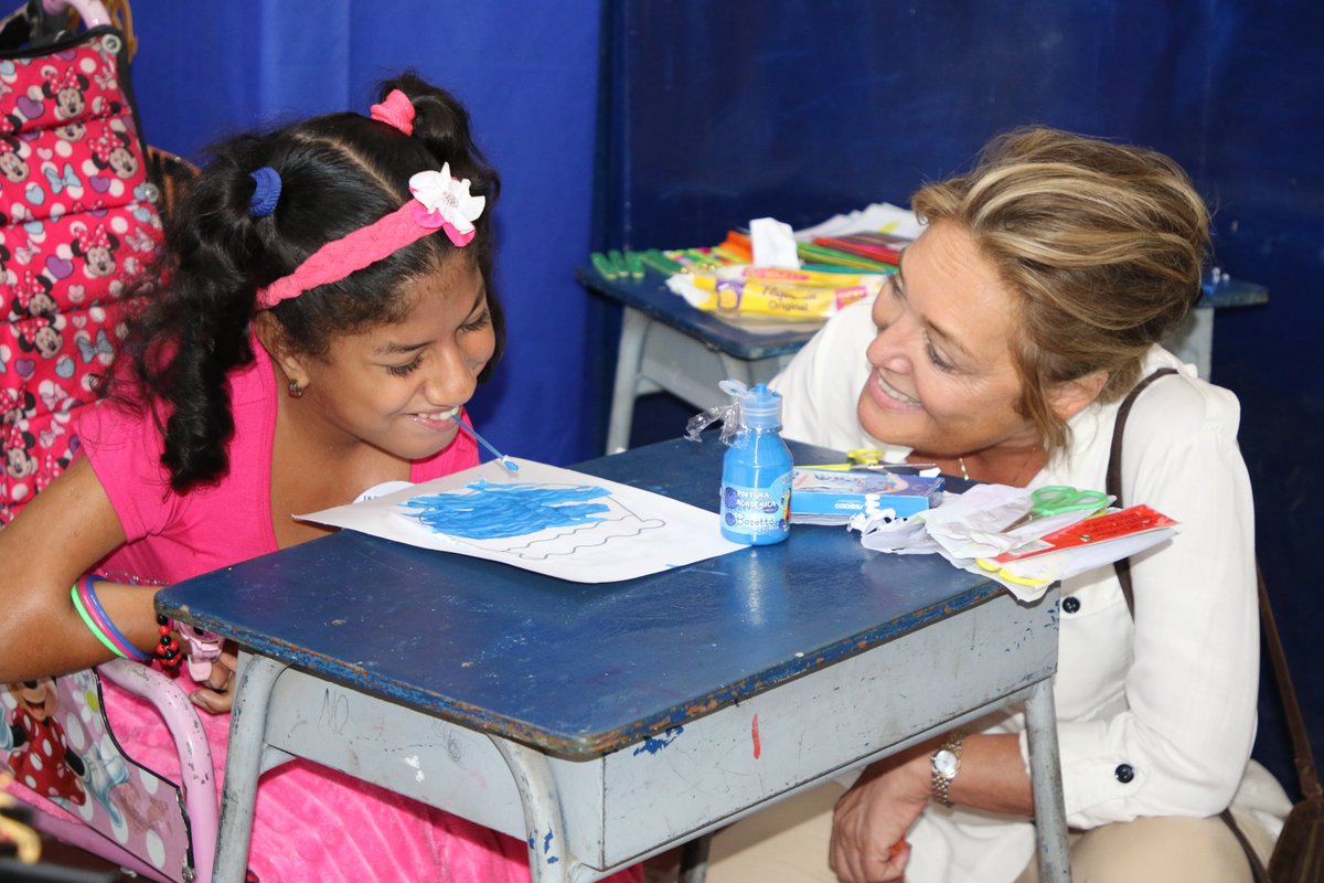 EduCannotWait's tweet photo. 🆕ECW #DirectorsCorner: "We sit on the precipice of opportunities in the #education sector, not the least for those children left furthest behind in emergencies & protracted crises." ~@YasmineSherif1, Executive Director of #ECW
➡️https://t.co/iM6oaKbWZo
@UN #222MillionDreams✨📚 https://t.co/FF0bwNqwzu