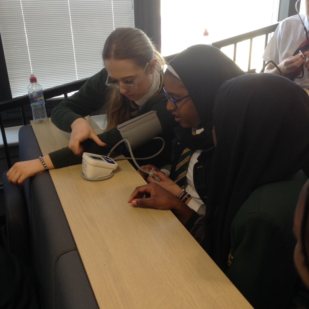 StIlltydsCHS's tweet photo. Thank you to Olivia McLaren and all the team @stdavidscoll for inviting us to the Year 9 Medicine, Dentistry &amp; Veterinary Medicine Insight Day today. Our pupils thoroughly enjoyed the visit and found it both useful and informative. https://t.co/mvotYqFsv0