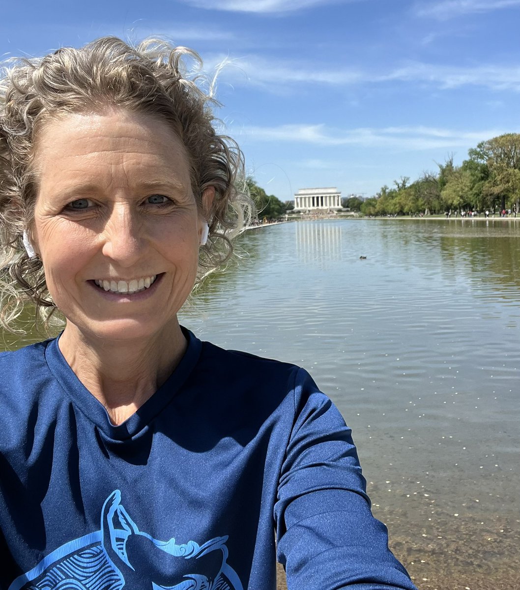 RepJenKiggans's tweet photo. Despite my crazy Congressional schedule, I love when I can find a few minutes to run on the mall in our Nation’s Capital….Everyone needs a little bit of exercise in their lives…! #118Congress #RunningTourism #MentalHealthBreak https://t.co/jkZ6zw2EVk