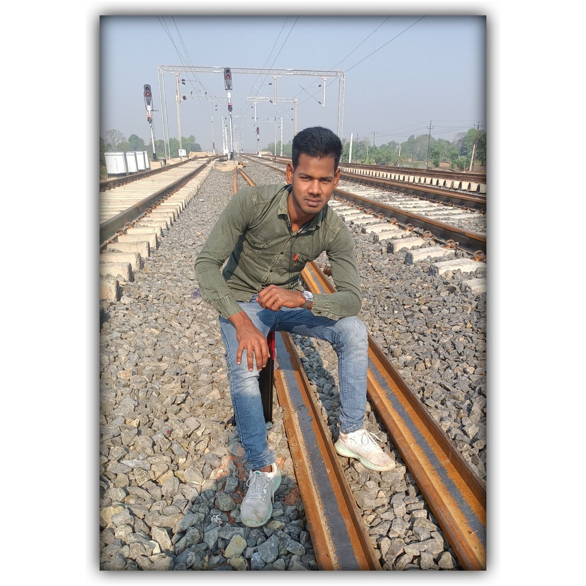 rjrajnish12576's tweet photo. Entanglement
2
Shot on:@realmeIndia
@ekrajnish
#bithan #hasanpur #rosera #samastipur #rjrajnish12576 #ekrajnish #mohanpur #jitwarpur #spjmeme #tajpur #mahadev
#dudhpura #kashipur #realme #samsung #l #love #instagood #instagram #happy #like #follow #lifestyle #photooftheday #smile https://t.co/8N1AOPZOZg