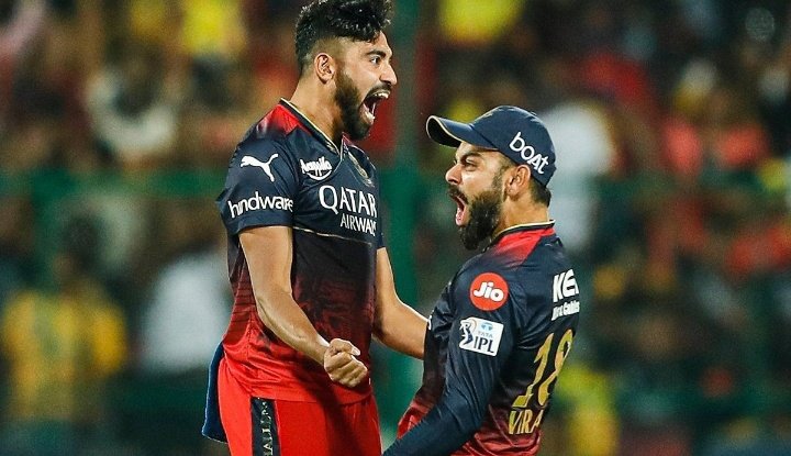 OutplayAk47's tweet photo. Virat kohli captain hai toh yeh aggression toh bnta hai
@RCBTweets ❤ https://t.co/oUxbKCPJtj