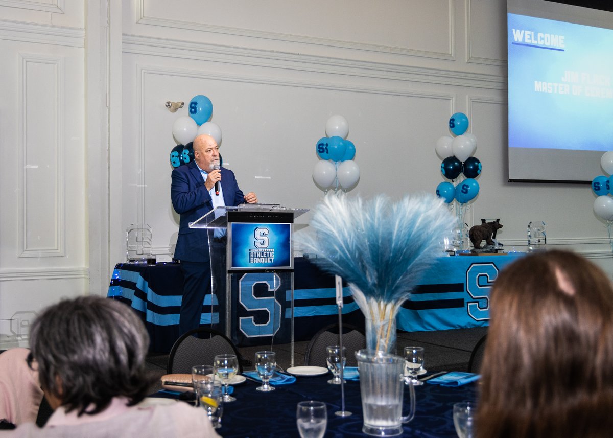 sheridanbruins's tweet photo. a True DOUBLE-BLUE celebration π΅ π΅ π»
π Check out all the photos from the night https://t.co/3Woi1XUbVR
πΈ @kevinraposo
#SheridanBruins #Banquet #Awards #TrueDoubleBlue #DoubleBlue #AthleticBanquet #Banquet https://t.co/TcPptkoahL