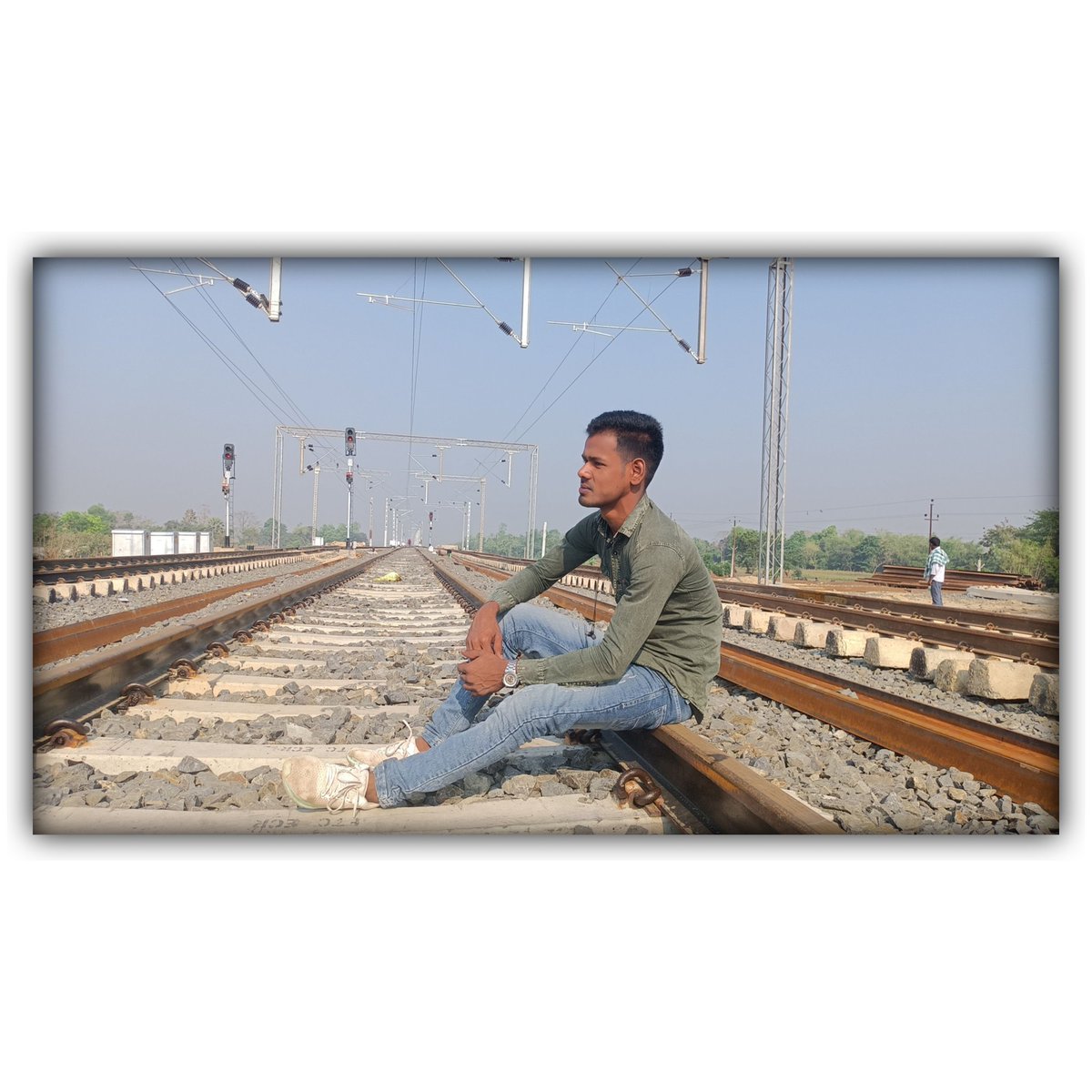 rjrajnish12576's tweet photo. Entanglement
3
Shot on:@realmeIndia
@ekrajnish
#bithan #hasanpur #rosera #samastipur #rjrajnish12576 #ekrajnish #mohanpur #jitwarpur #spjmeme #tajpur #mahadev
#dudhpura #kashipur #realme #samsung #love #instagood #instagram #happy #like #follow #lifestyle #photooftheday #smile https://t.co/5dZeKseQ3X