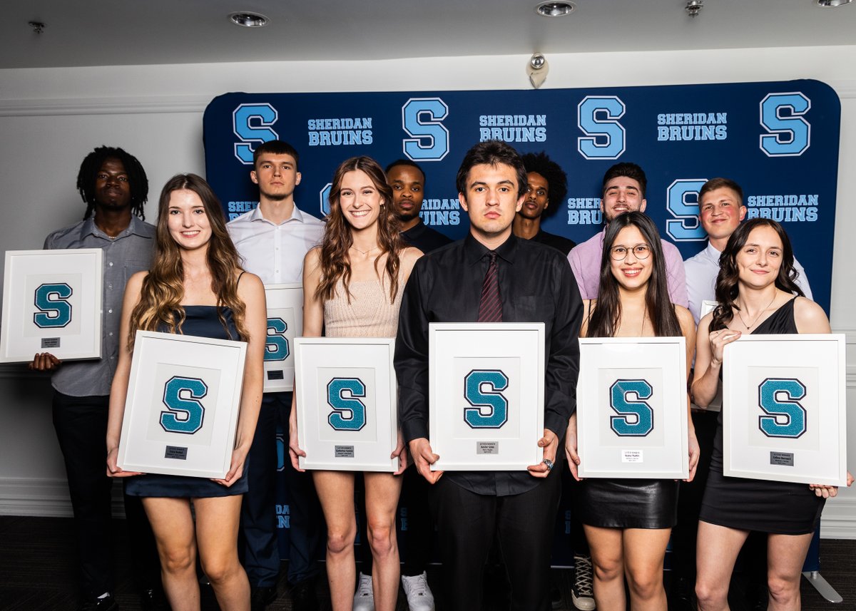 sheridanbruins's tweet photo. a True DOUBLE-BLUE celebration π΅ π΅ π»
π Check out all the photos from the night https://t.co/3Woi1XUbVR
πΈ @kevinraposo
#SheridanBruins #Banquet #Awards #TrueDoubleBlue #DoubleBlue #AthleticBanquet #Banquet https://t.co/TcPptkoahL