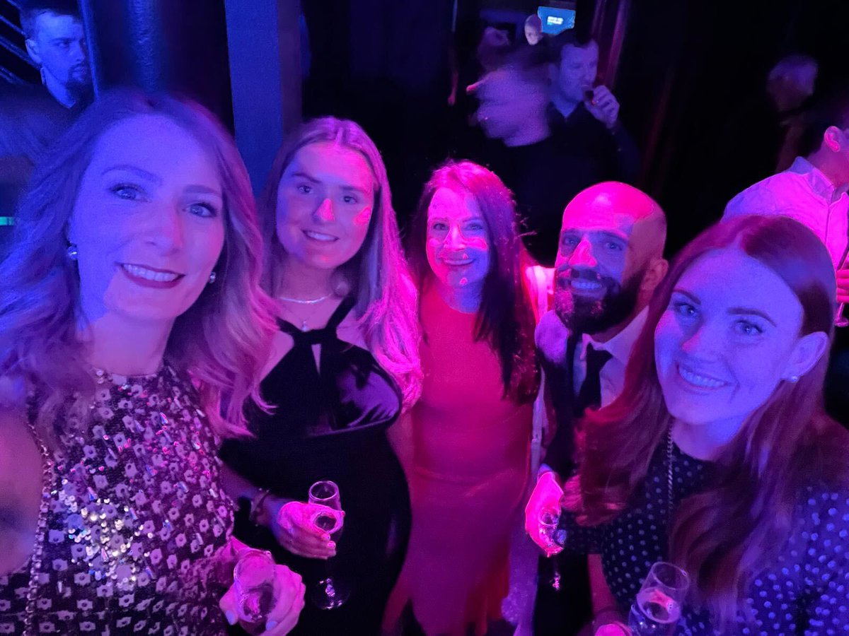 Chaser_Amaya's tweet photo. Absolutely THRILLED to see Chaser win Xero's App Partner of the Year Award last night ⭐

Congratulations to all the finalists and thank you @Xero for another fantastic event ✨

#xeroawards https://t.co/CdbXLcDX7d