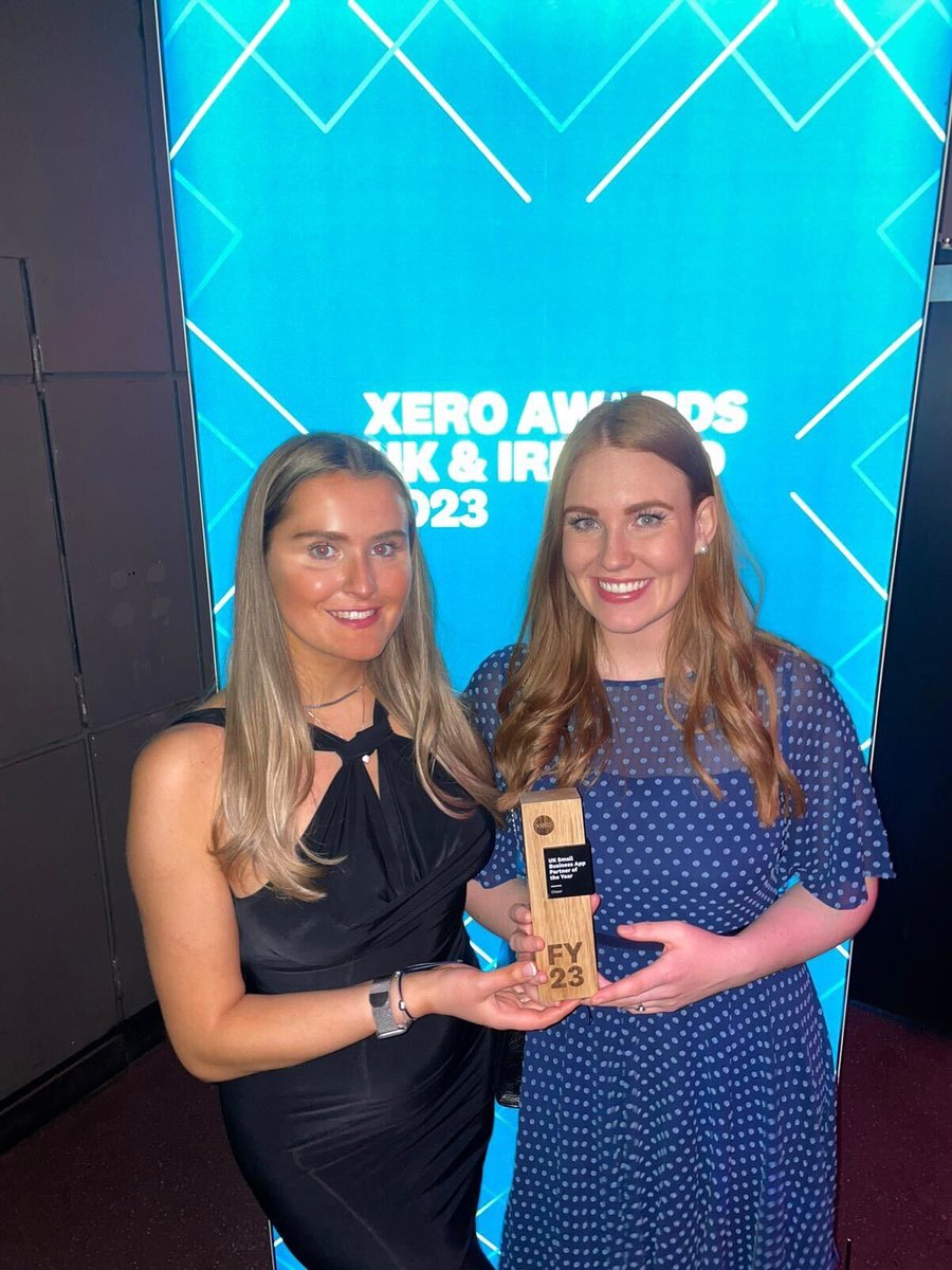 Chaser_Amaya's tweet photo. Absolutely THRILLED to see Chaser win Xero's App Partner of the Year Award last night ⭐

Congratulations to all the finalists and thank you @Xero for another fantastic event ✨

#xeroawards https://t.co/CdbXLcDX7d