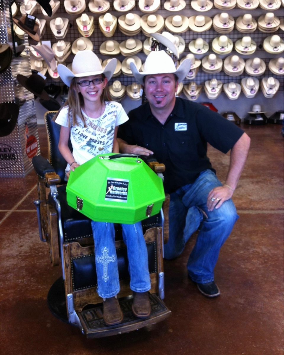 GreeleyHatWorks's tweet image. Crazy what 11 years will do 2012 ➡️ 2023 🤘🏼🤠🎩
.
@makeawishamerica
@trent.l.johnson.design
.
#Hatitude® #CustomIsCool #hatrefresh #rodeoqueenforaday