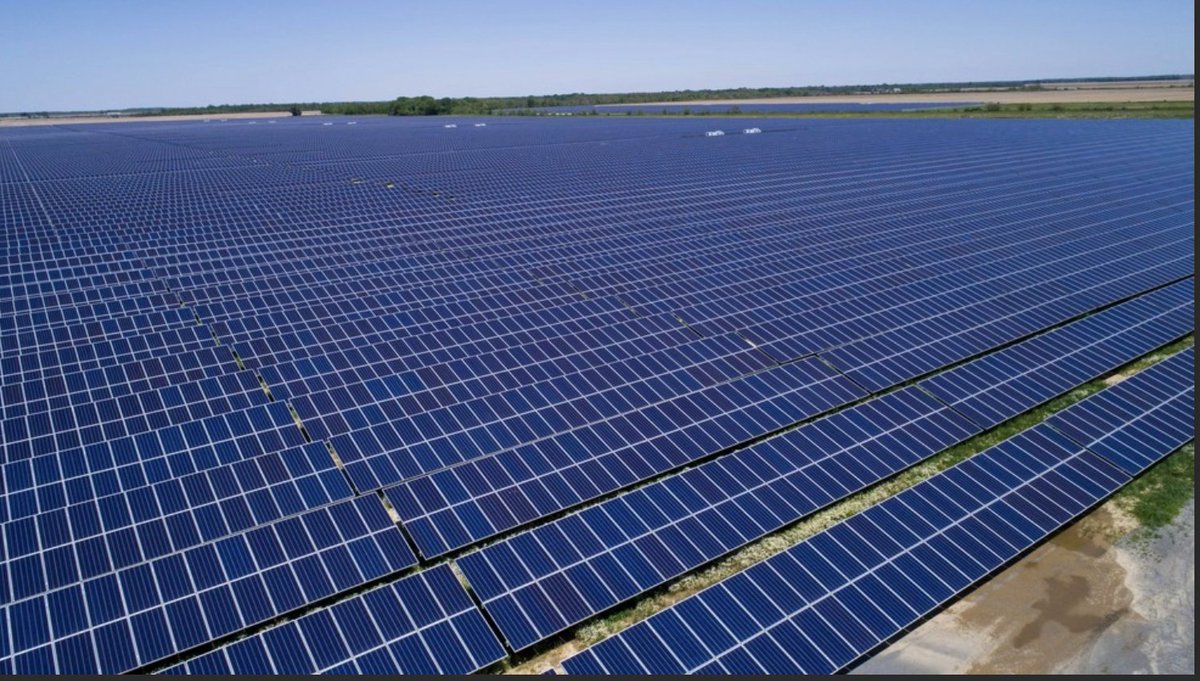 luisbaram's tweet photo. A lot. That is why we should stop raping it with industrial wind turbines and solar panels. 
#SplitAtomsNotRaptors https://t.co/OikEFoc1Kk