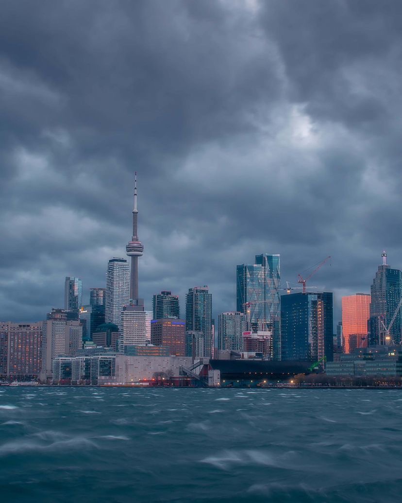 WaterfrontBIA's tweet photo. Moody mornings at the waterfront ☁️
📸 @6ix.angle on Instagram
#atthewaterfront #waterfronttoronto https://t.co/UwOMSVDtS1