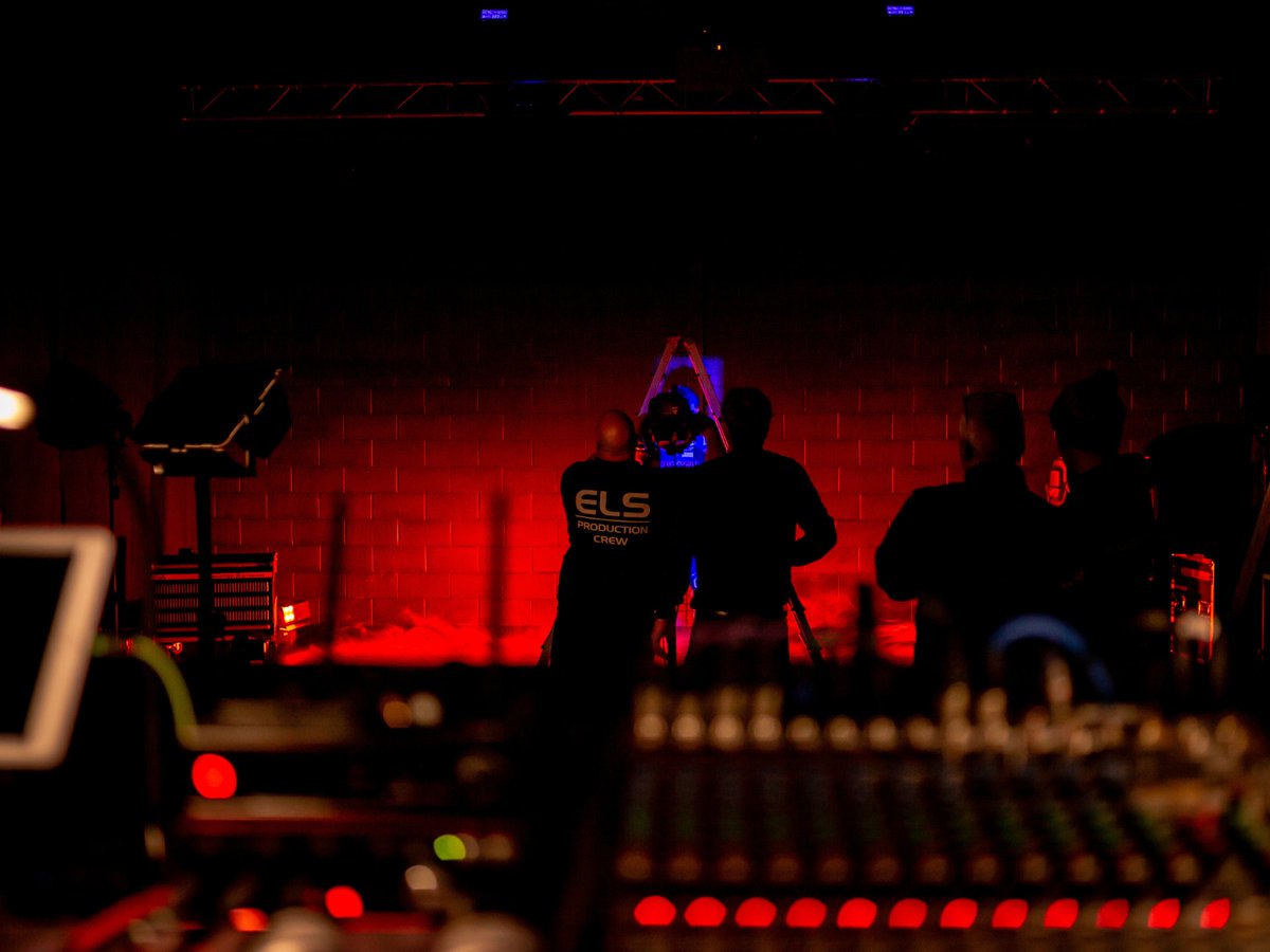 With the 2023 TT Programme now available to pre-order online, check out some of these behind the scenes shots of that iconic Conor Cummins cover 😍

🔗 Pre-order a programme now: bit.ly/41IwGBr 

#TTProgramme #TT2023 #Motorbike #RoadRaces <a href="/ConorCumminsIOM/">Conor Cummins</a>