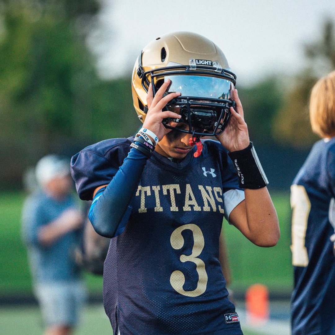 TheLightHelmets's tweet photo. Just another day in the grind. No shortcuts, no excuses. 
.
.
.
#lighthelmets #lightLS2 #LS2 #football #footballhelmet #footballhelmets #footballgames #footballgame #highschoolfootball #custom #customhelmet #youthfootball #helmets https://t.co/OCJvQICJ9S