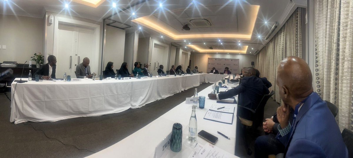 OptimizeAgency's tweet photo. In session with Mpumi Madisa, Chief Executive Officer of #Bidvest at the Ambrosetti CEO COMMUNITY - African Chapter 2023
@Ambrosetti_ @TheGGDA @Brand_SA
#community #leaders #networking #ceo #finance #ambrosetti #CEOCommunity #AfricanChapter #African #SouthernAfrica #Business https://t.co/9w27qFyZYJ