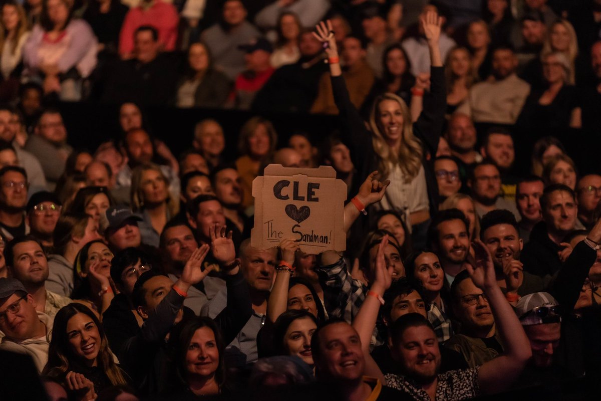 AdamSandler's tweet photo. Couldn’t get any better, Cleveland. One of the most rockin’ Wednesdays I’ve ever had. Thank you for all the fun and love! @RMFieldHouse https://t.co/wie04ZH4ur