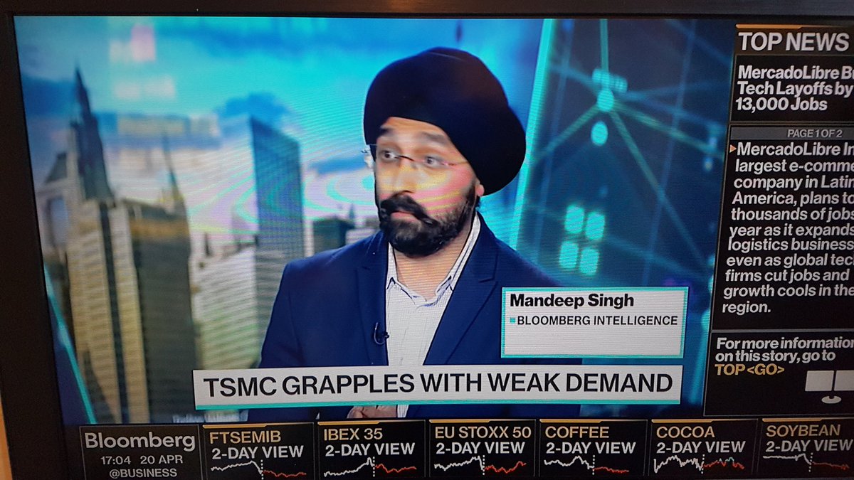 GlobalRamSingh's tweet photo. Look a Singh on Bloomberg TV @LookASingh #Boomberg #RoleModel https://t.co/YfZSFuhe7Q