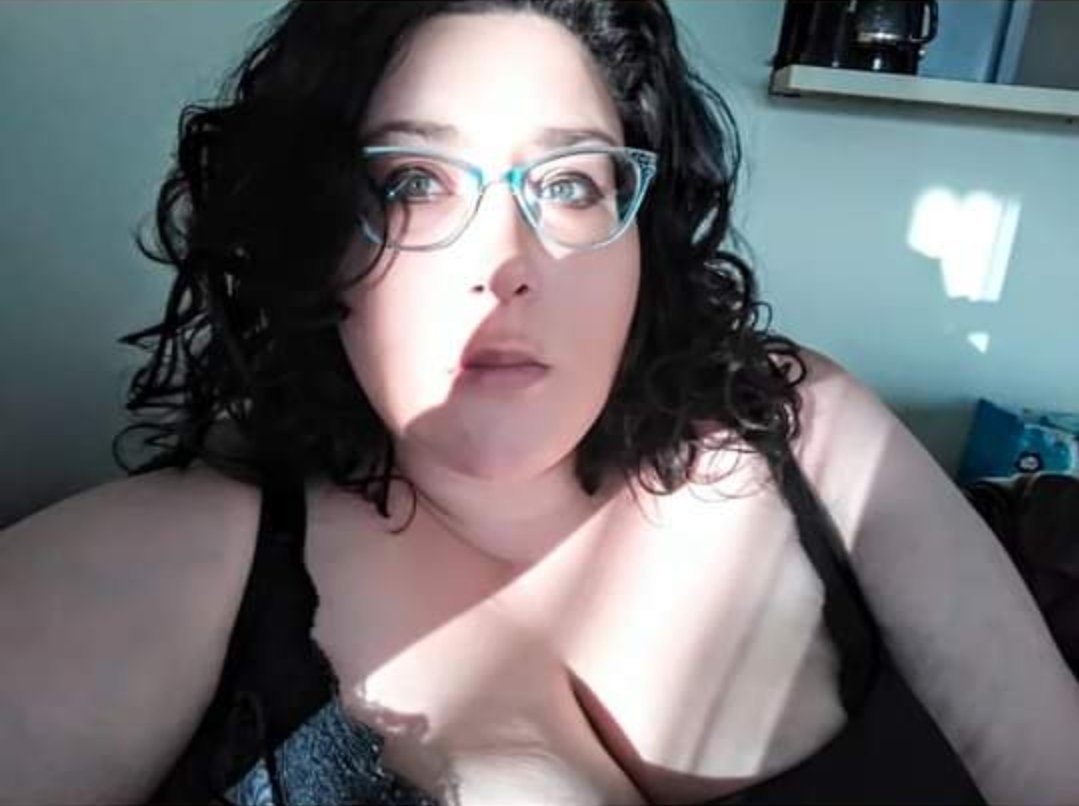 WensdaiAmbrose's tweet image. A year ago today. 

#Flashback #ayearago #selfie