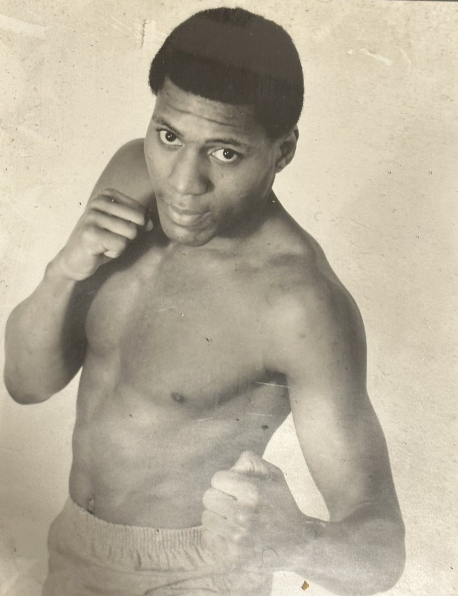 ChampsCampUK's tweet photo. Des Robinson π₯
Boxed for Moss Side ABC & then turned professional with Phil Martin.
A talented Welterweight fighter who had 20 pro bouts & could fight . He retired from sport not long after the passing of Phil Martin .
#boxing #Des #MossSideABC #ChampsCamp #throwbackthursday https://t.co/8YhoXrfrKw