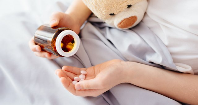 Dt_Aerzteblatt's tweet image. Leitlinie zu unteren Atemwegsinfektionen bei Kindern und Jugendlichen erschienen:  Berlin – Zur Behandlung von unteren Atemwegsinfektionen bei Kindern und Jugendlichen mit schweren neurologischen… dlvr.it/SmpKrJ #DGPI #LRTI #Antibiotic #Stewardship