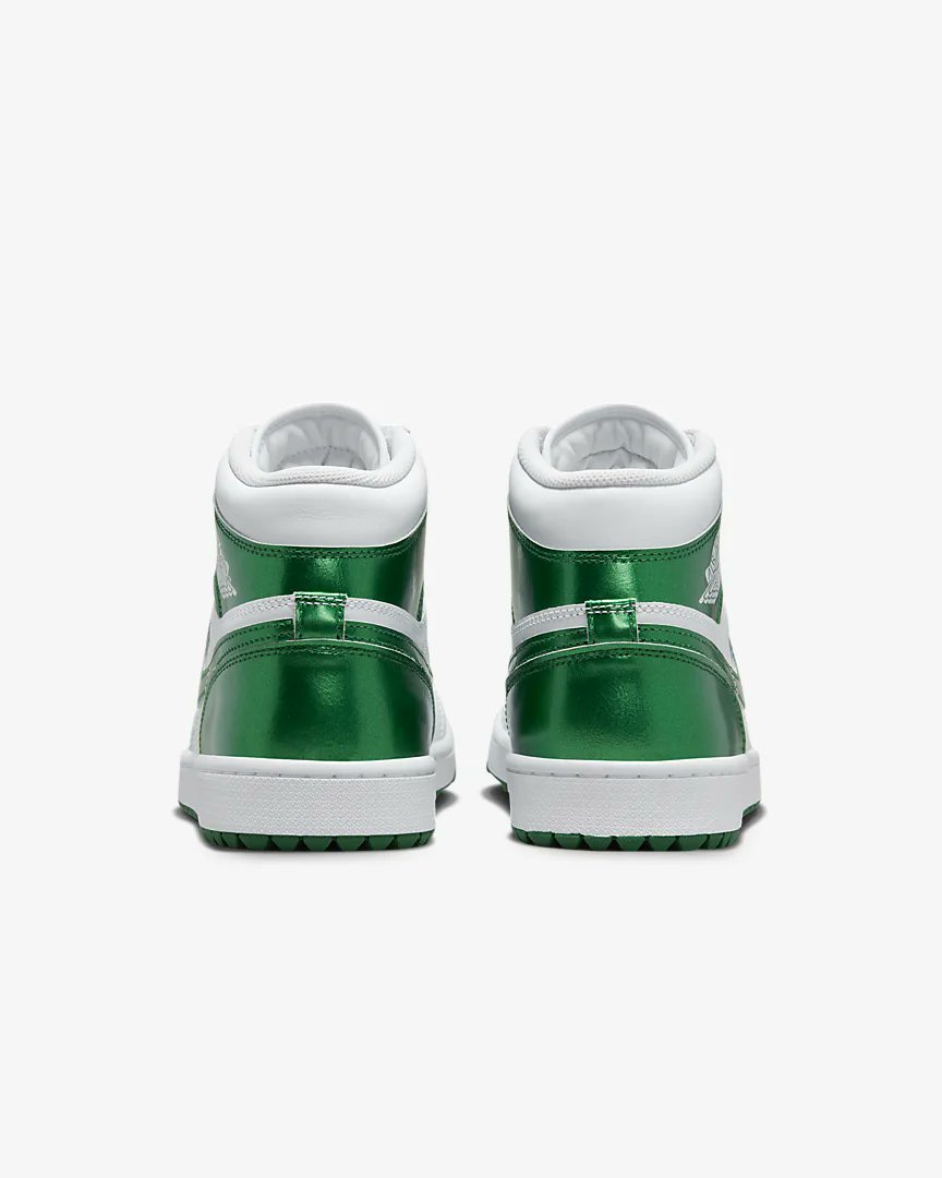 SNKR_TWITR tweet media