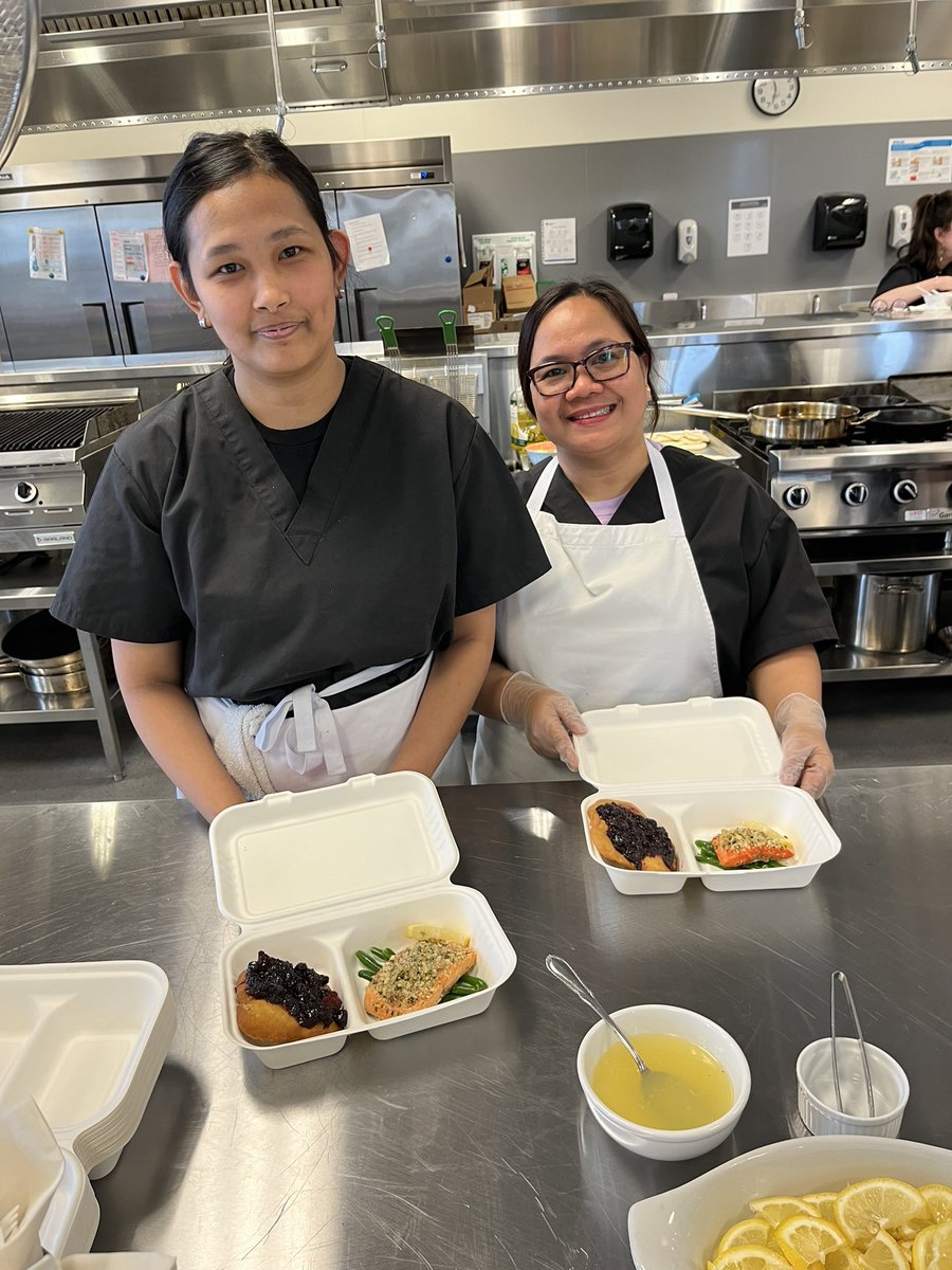 JonDRobb's tweet photo. Fantastic lunches prepared for many @NorQuest College by learners in the Food & Beverage Leadership program simulating restaurant service! Love the Edmonton Oilers Community Foundation Hospitality Lab! #EOCF #EdmontonOilersCommunityFoundation #YummyLunch https://t.co/voiZ7whYtq