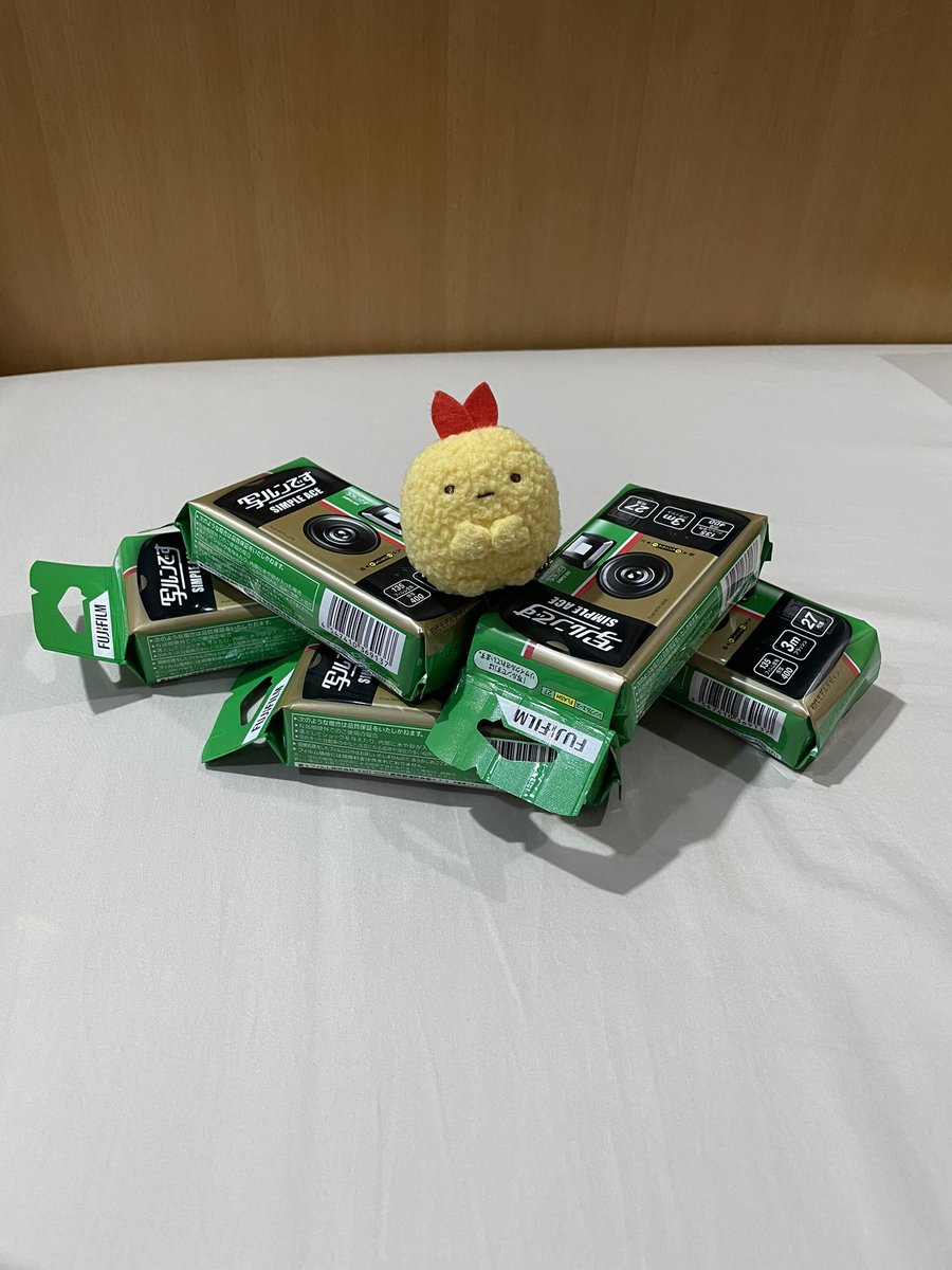 tomatosonmyface's tweet photo. #Fujifilm Simple Ace : Disposable camera
ISO400 | 27 shots | built-in flash
#กล้องใช้แล้วทิ้ง ได้ 27 รูป
หิ้วมาเองกับมือเลยค้าบ
650.- จำนวนตามที่เห็นในรูปเลย
(ราคาหน้าร้านทะลุ 800 ไปแล้ว)
#disposablecamera #simpleace #กล้องฟิล์ม #ฟิล์ม #ฟิล์มกล้อง #iso400
รูปตัวอย่าง (ต่อ) https://t.co/bm4qqjH2fy