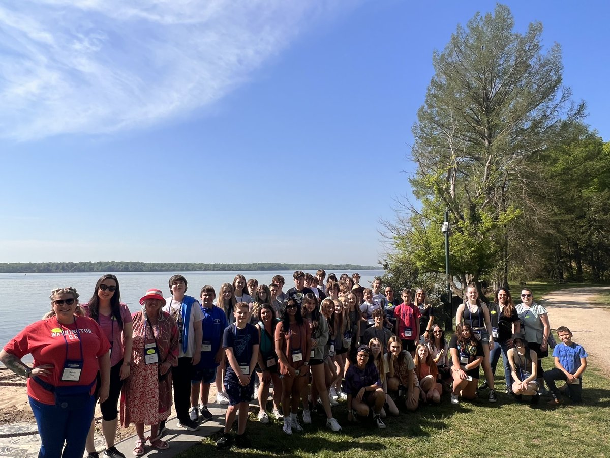 MrsPitzerMMS's tweet photo. Our beautiful view from the Potomac! #bus3 #WashingtonDC #mmsmustangs https://t.co/QsR9PGZnL6