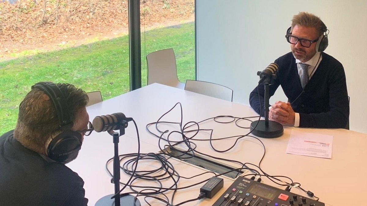WernerViaene's tweet photo. 4 weken na de lancering van Spotto. Een terugblik. Soon online via @CIBVlaanderen #podcast https://t.co/XqTGFSArBo