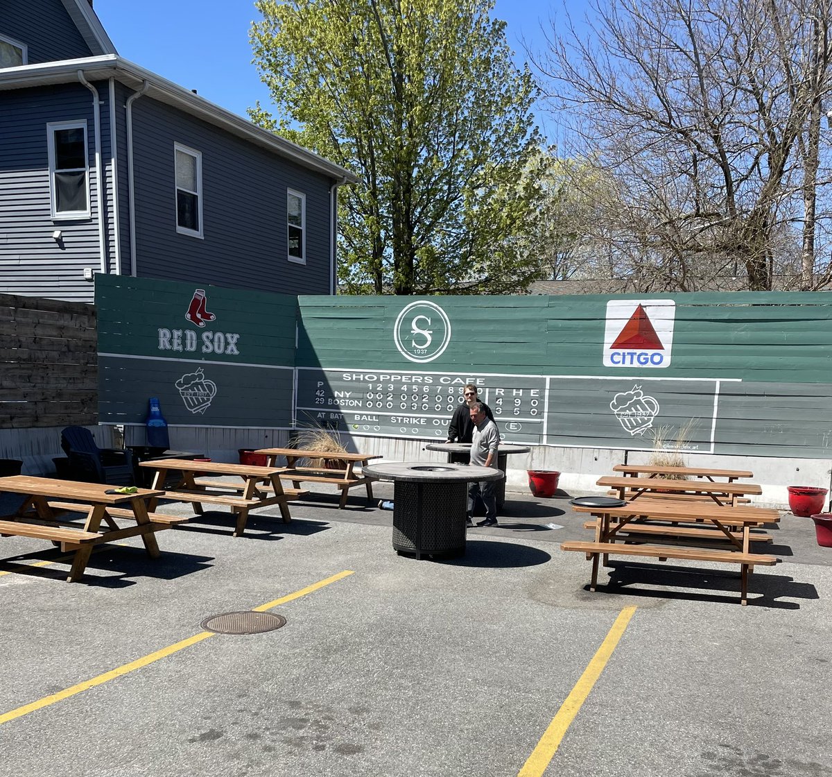 ShoppersCafe's tweet image. Patio Preview! 👀

So close to being ready! ✅

Now all we need is great weather! ☀️

#Waltham  #moodyst #shoppers #outdoordining #patioseason