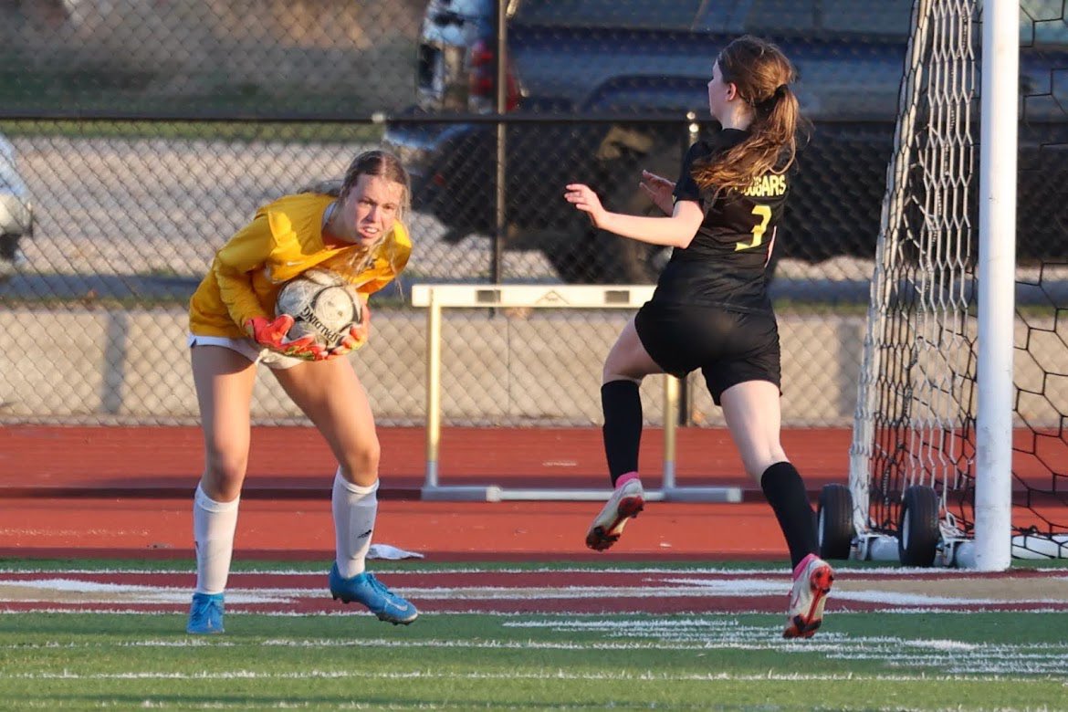 wahlert_gsoccer's tweet photo. IT’S GAME DAY! 
⚽️: Western Dubuque 
⏰: 5:15
📍: Western Dubuque High School https://t.co/NcykHKgqZF
