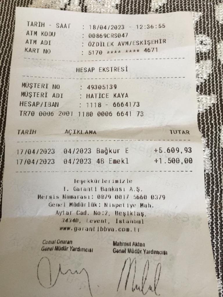tugckayaa's tweet photo. @fatihportakal bakınız babaannemin emekli maaşı. 5.609 TL https://t.co/N0yvSLMTkB