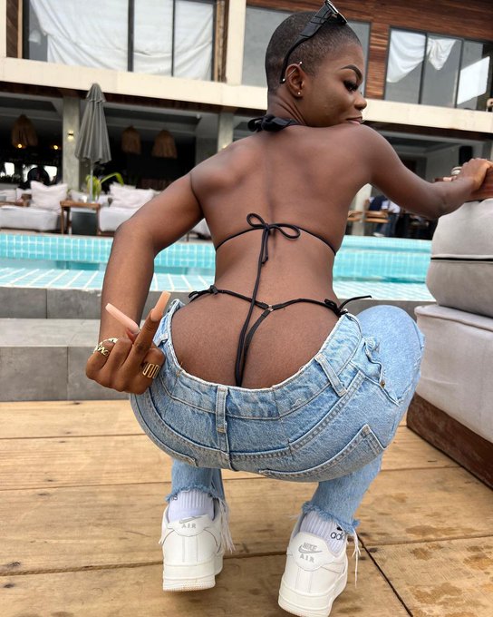 Kelvin Long | 🔞🇿🇦 - Thank you for 1000 followers https://t.co/0D5qDJOFP3