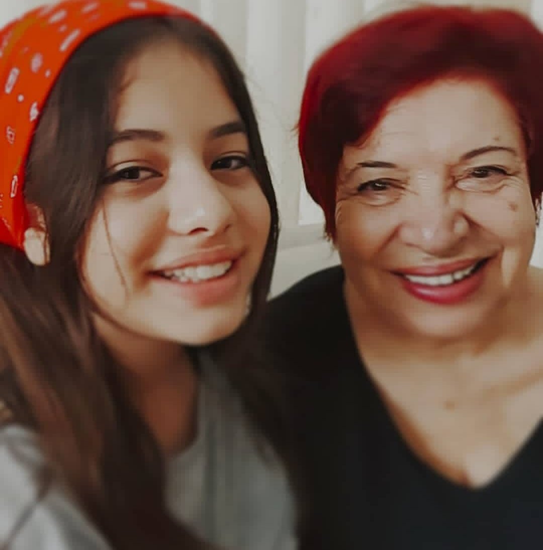 Babaannesinin tek torunu, tek evladımız herşeyimiz Selin'imiz. Bayram sabahı bu kadın tek torununu evde heycanla  beklemek yerine mezarlıkta ziyaret edecek. Yaşattığınız bu acıları yaşamadan ölmeyin, gün yüzü görmeyin KATİLLER 
#isiastaimzaatanlar #isiasortakdavamız