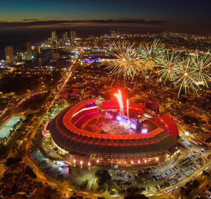 2023 Carnival in Mazatlán, Mexico is one of the largest mardi gras in the world!

Giant puppets, parades, coronations, concerts and more!

More info:->
mazatlanvisit.com/mazatlan-carni…

#mazatlan #mexico #carnival #mardigras