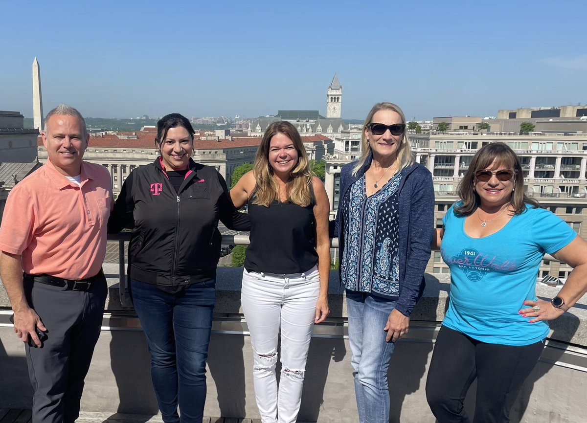 BrandyBlackbb's tweet photo. East and West DoD teams come together! Great to see you all @Heatherwardtmo @montrose_carla @wendell_gee70 @YvetteG17125034 https://t.co/SpxHIEGYZ9