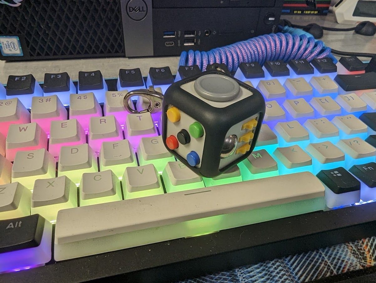 antsylabs's tweet image. Thank you for the 5-star review, David! 🤩

🔗: l8r.it/LTr1

#fidgetcube #antsylabs #fidgetfever #fidget #fidgettoy #fidgettoys #fidgets #edc #edcgear #toys #toy #desktoy #desktoys #adhd #add #focus #play #everydaycarry #everydaydump #pocketdump #anxiety #calm