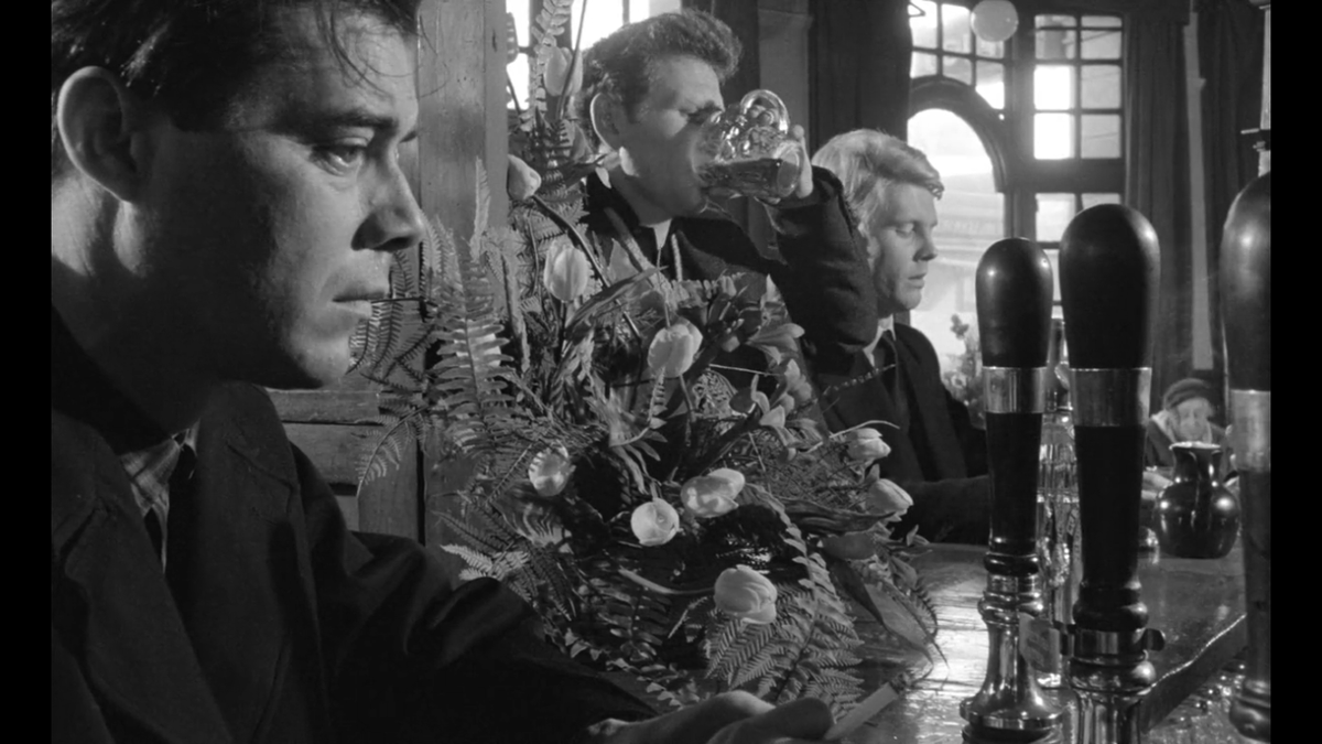 TPinsun's tweet photo. Joseph Losey, ce maître des plans. https://t.co/g4yIiiaYYl