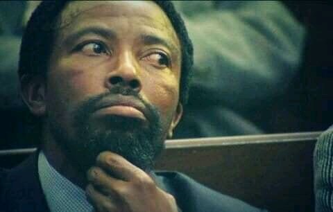 ChynaTm's tweet photo. @Malb_Mkh_ @AdvoBarryRoux Mauthi "We" uthi wena nabobani??? https://t.co/NE15WuQxMP