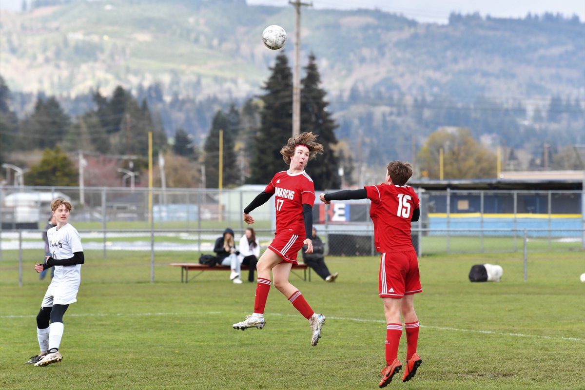 TheDailyNailon's tweet photo. Here's a few photos from R.A. Long's 3-0 win over Mark Morris on the pitch at Northlake Field.
The Monarchs applied some heat down the stretch but the Lumberjacks held on for the rivalry shutout. https://t.co/uUMXI7AZt6