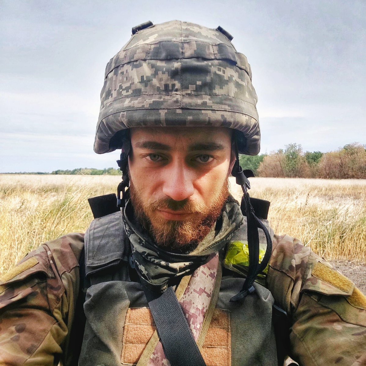 i_ce's tweet photo. Під Бахмутом загинув дніпровський джазовий музикант та композитор – Сергій Артемов.
Майже усі знакові джазові концерти та проєкти в Дніпрі були за участю Сергія. 
Це велика втрата для української музики та культури.
Слава та памʼять герою!

Vibe Trio https://t.co/CaiK7hNtG6 https://t.co/P5aN6TZsVr