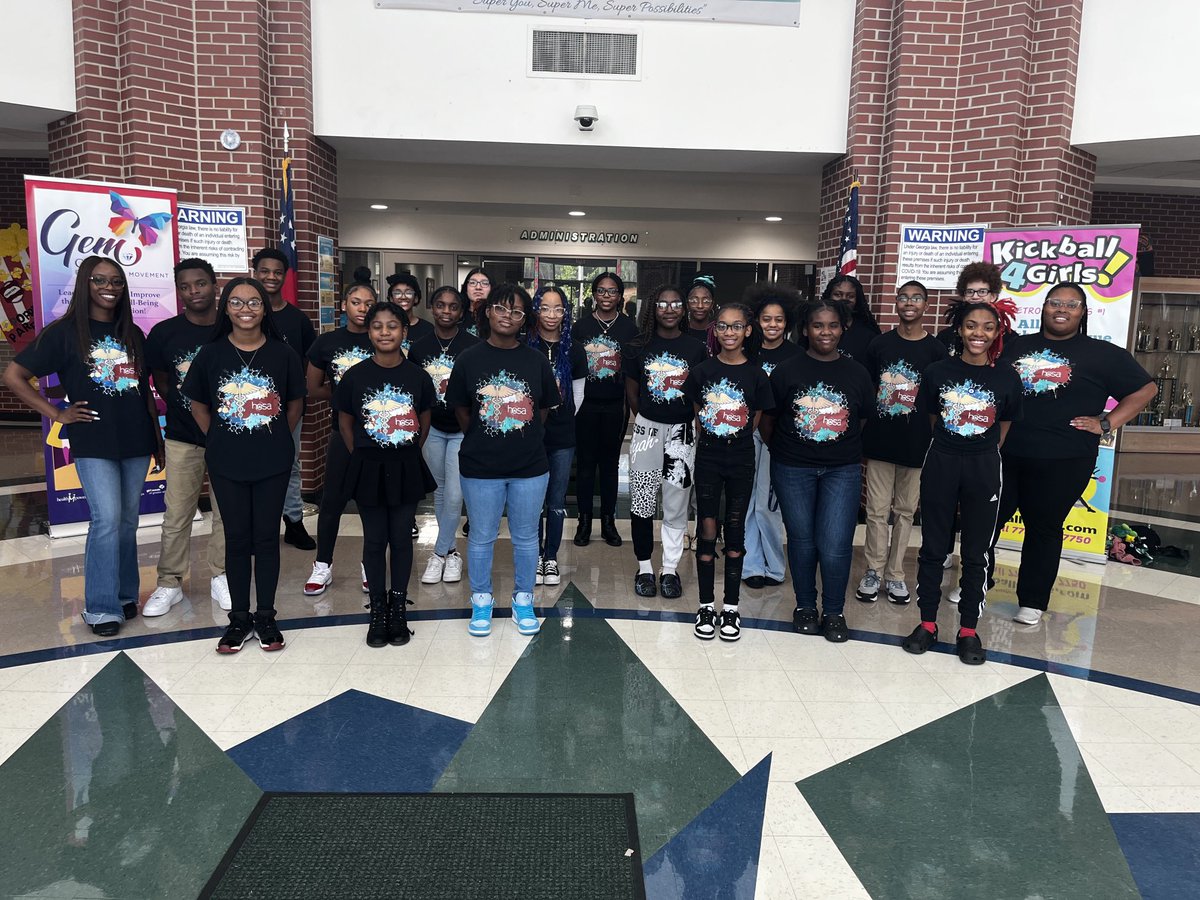 AvaLWill's tweet photo. Our RMS HOSA sponsors rock! Thank you Ms. Goodine and Ms. Parker for leading our scholars and helping them to always #Operateinexcellence! https://t.co/5hEWWfmgxU