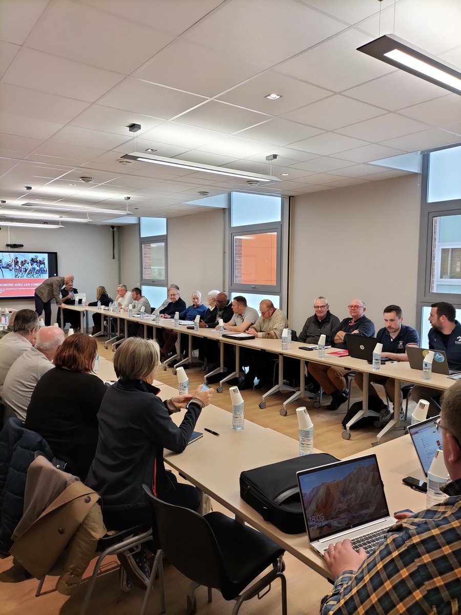 Le comité départemental de Golf de la Somme présent ce soir à la réunion de présentation du dispositif " Contrats d'objectifs saison 2023/2024" du Conseil Départemental de la Somme.<a href="/GlavieuxMarcel/">GLAVIEUX Marcel</a> <a href="/MargauxDeletre/">Margaux Delétré</a>