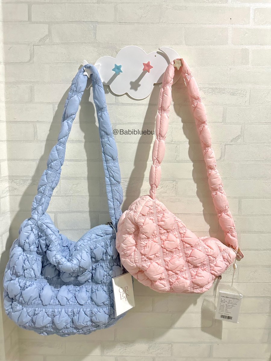 babibluebu's tweet photo. สีน้องน่ารักมากก ใครสนใจสีไหนรุ่นไหนสอบถามได้ตลอด้ลยค่า

สอบถามได้ที่ https://t.co/L9fdsi9XjS

#กดเว็บเกาหลี 
#ชิปปิ้งเกาหลี
#กดเว็บ 
#พรีออเดอร์เกาหลี
#carlynbag #carlynthailand #รับหิ้วเกาหลี #carlyn #carlyncozy #กระเป๋าcarlyn #พรีออเดอร์เกาหลี #carlynpoing 
 #carly https://t.co/hX88Adpefa