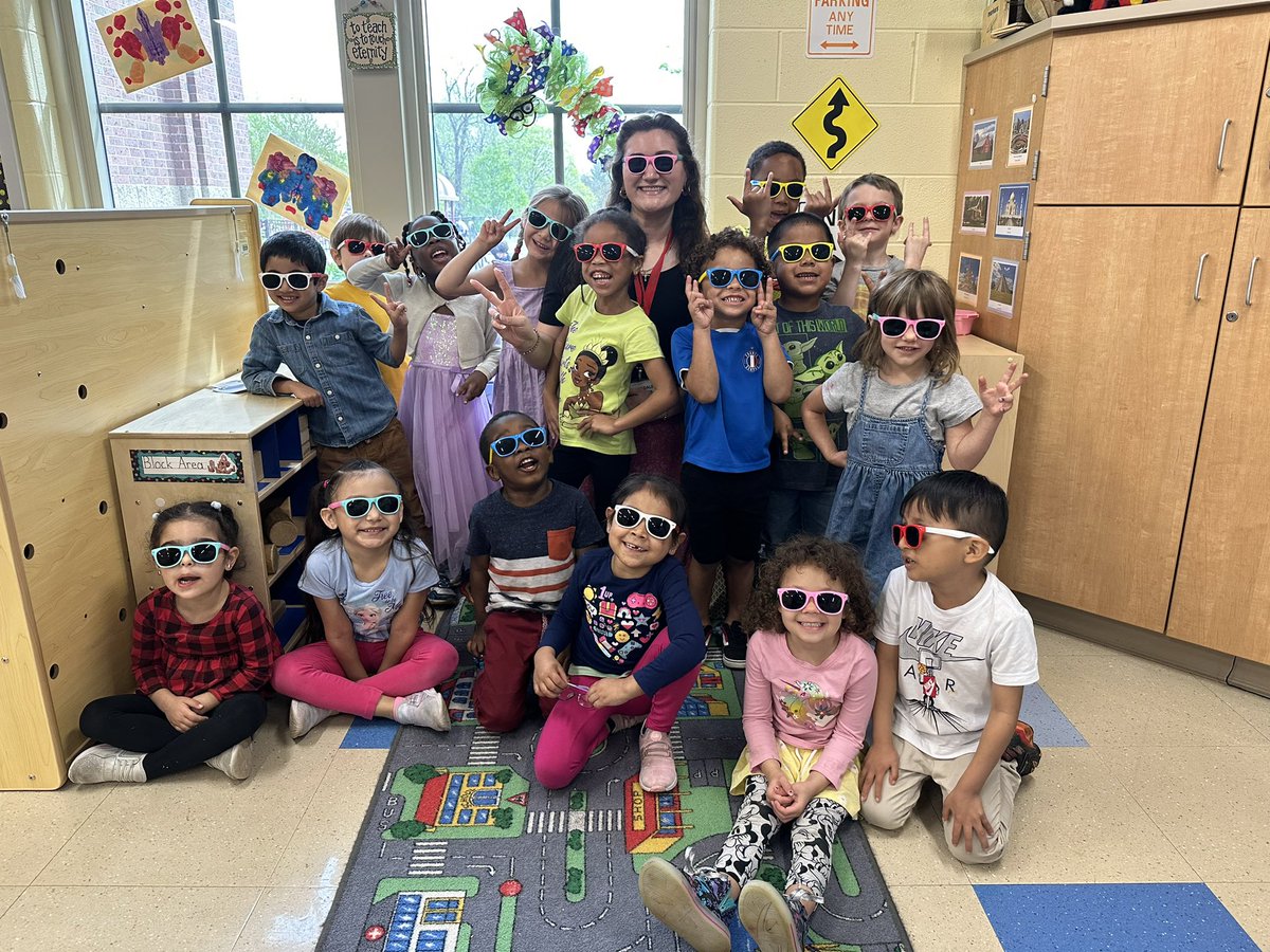 Megan Holcomb tweet media