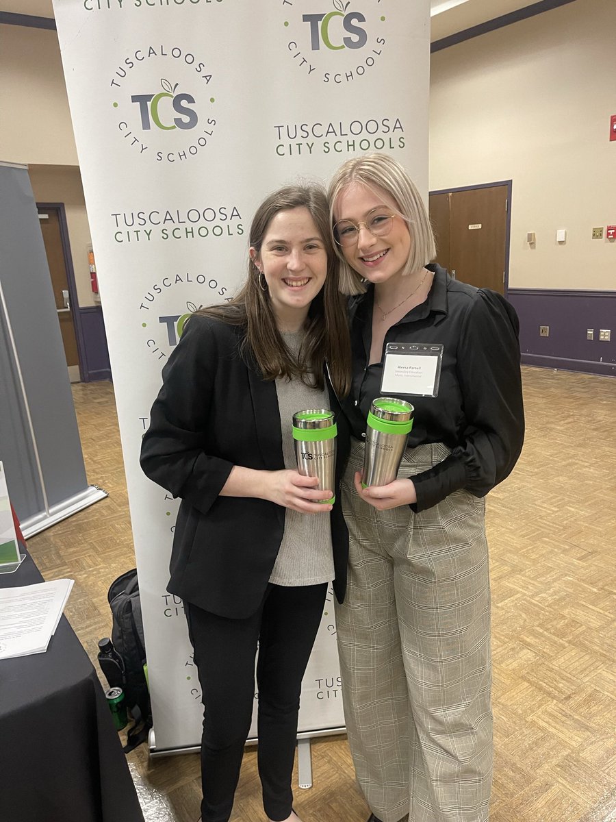 aleesabeth's tweet photo. @TCSBoardofEd Thank you TCS for coming to the UNA education job fair! We learned so much🍏 https://t.co/2yhmcFYZJQ