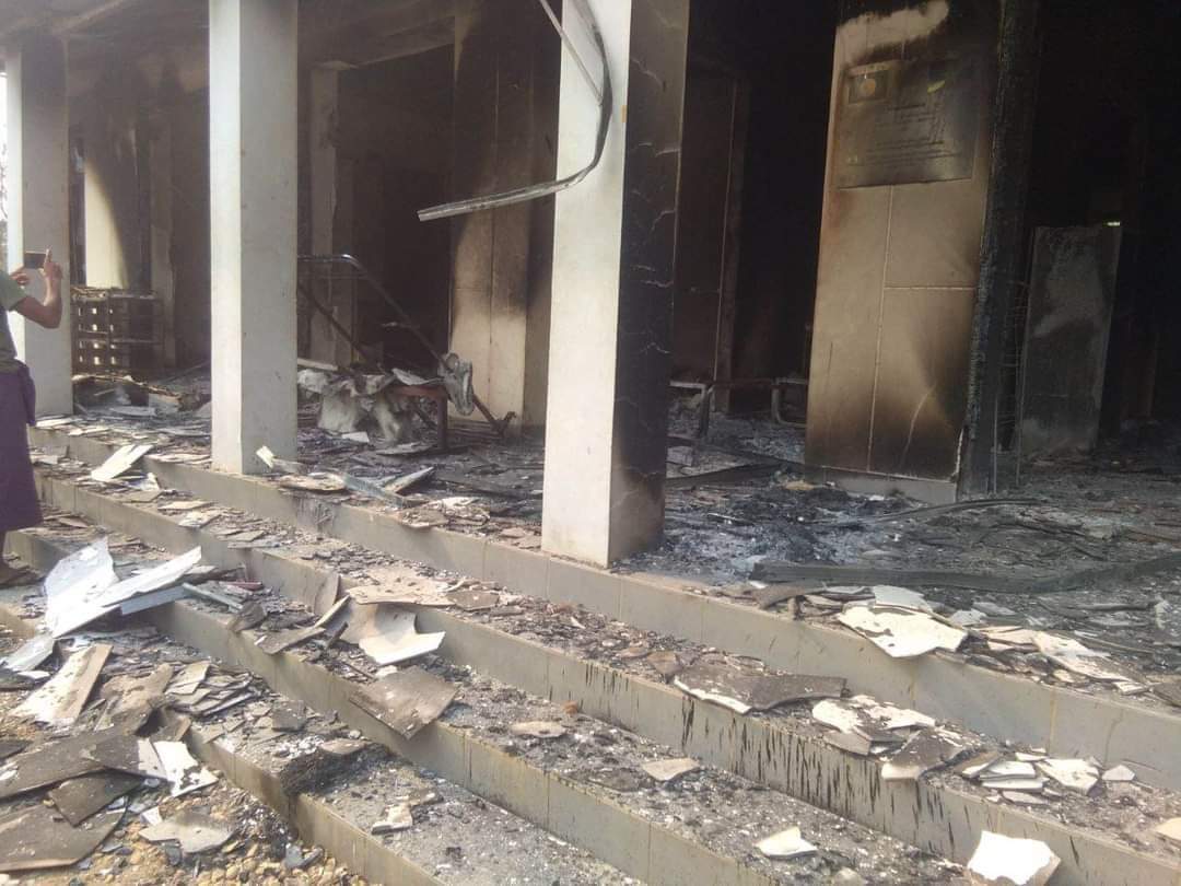 Amanda09115477's tweet photo. @JapanGov donated Hospital in Myaing Sagaing, Myanmar was burned down by Myanmar Military forces. Why @JapanGov watchs this kind of insult. 

#WhatsHappeningInMyanmar 
#Myanmar
#JapanGov
#Japan https://t.co/uyJouqXPIe