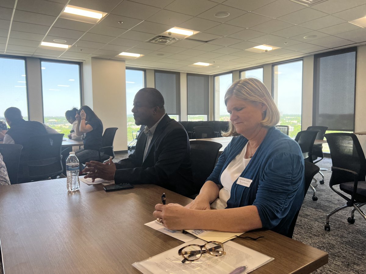 CobbCF's tweet image. Yesterday the Circles Cobb team led by E.D. Barbara Garner met in the Cobb Chamber's  Wellstar Community Room to introduce their poverty-ending mission to other local nonprofits.  Learn more about Circles Cobb and how to get involved here: ow.ly/Yykb50NOa32